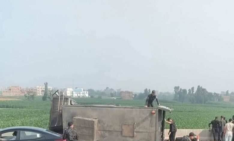 حادثة انقلاب سيارة الامن المركزي مصر امدر تايمز