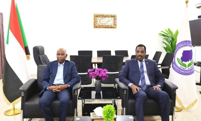 أكد وزير الموارد البشرية والرعاية الاجتماعية، الأستاذ معتصم أحمد صالح، التزام الوزارة بدعم قضايا مواطني منطقة أبيي