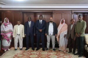 استقبل سفير السودان لدى Turkey، السفير نادر يوسف الطيب، بمقر السفارة السودانية في العاصمة Ankara، مدير University of Al-Neelain البروفيسور الهادي آدم محمد إبراهيم