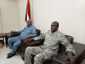 بحث المدير العام لجهاز المخابرات العامة، الفريق أول أمن أحمد إبراهيم مفضل، مع والي ولاية الخرطوم الأستاذ أحمد عثمان حمزة، عدداً من القضايا الأمنية والتنموية