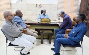 رحب المدير التنفيذي لمحلية بحري الأستاذ محمد أحمد الحاج بمبادرة الشركة التجارية الوسطى