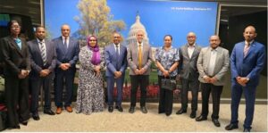 وصل وزير الصحة السوداني إلى واشنطن للمشاركة في مؤتمر يناقش إعادة إعمار القطاع الصحي، وبحث شراكات مع منظمات دولية لدعم استعادة الخدمات الطبية في السودان.