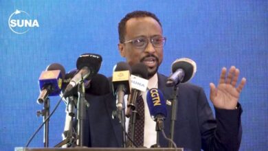 أكد وزير الثقافة والإعلام والسياحة والآثار أن نظم الدفع الإلكتروني تمثل مدخلاً أساسياً للتحول الرقمي والشمول المالي، وتسهم في بناء اقتصاد أكثر كفاءة وعدالة.