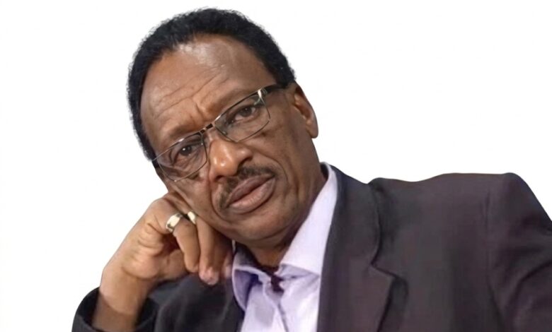 رغم غياب المنتخب السوداني عن نهائيات كأس العالم، لم يفقد السودانيون شغفهم بكرة القدم، ولم تنقطع صلتهم بالمونديال. ففي المقاهي والمنازل وأماكن تجمع