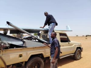 شعبة العمليات بالقطاع الغربي للفرقة 18 مشاة في تندلتي تعلن إسقاط مسيّرة استراتيجية بمنطقة كابوس، وتدعو المواطنين إلى الالتزام بإرشادات السلامة والاعتماد على المصادر الرسمية