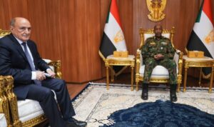 بحث رئيس مجلس السيادة عبد الفتاح البرهان مع مبعوث الاتحاد الأفريقي تطورات الأوضاع في السودان، وجهود السلام، وإعادة فتح مكتب اتصال الاتحاد الأفريقي في الخرطوم، مع الإعلان عن زيارة مرتقبة لقيادة الاتحاد.