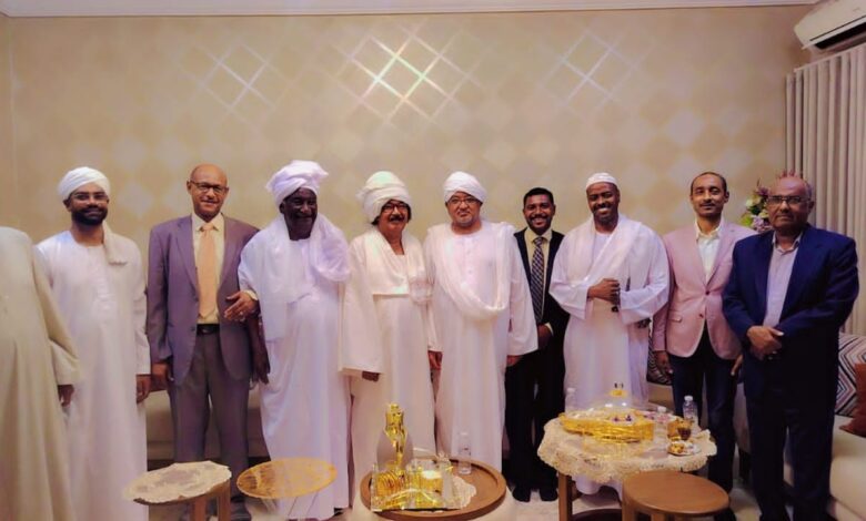 رابطة الإعلاميين السودانيين بجدة تعقد اجتماعًا مع لجنة تسيير الجالية، وتؤكد فتح صفحة جديدة من التعاون، وتعزيز العمل المؤسسي وتنظيم النشاط الإعلامي لخدمة أبناء الجالية السودانية.