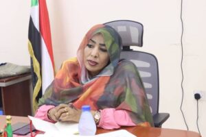 تبحث وزارة الصحة بولاية الخرطوم سبل تفعيل المراكز الصحية، وتعزيز الإمداد الدوائي، وتشغيل المعامل، والتوسع في التحول الإلكتروني، بما يضمن تحسين جودة الخدمات الصحية واستقرار تقديم الرعاية للمواطنين.