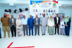 نائب رئيس مجلس السيادة مالك عقار يتفقد قسم الطوارئ بمستشفى بورتسودان التعليمي، ويشيد بجهود الكوادر الطبية، ويؤكد أهمية تدريب أطباء الامتياز والعمل الجماعي في القطاع الصحي.