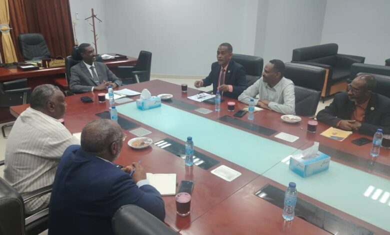 شركة كهرباء السودان القابضة والمجلس الأعلى للاستراتيجية والمعلومات يبحثان تعزيز الشراكة وتبادل البيانات لدعم التحول الرقمي وإعداد تقارير الأداء واستراتيجية التعافي وإعادة الإعمار بولاية الخرطوم.