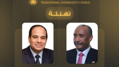 رئيس مجلس السيادة السوداني عبد الفتاح البرهان يهنئ الرئيس المصري عبد الفتاح السيسي بذكرى اليوم الوطني لمصر، ويؤكد حرص السودان على تعزيز العلاقات الثنائية بين البلدين