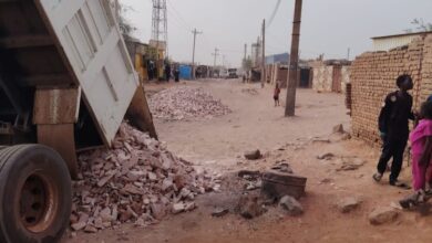 نفذت محلية جبل أولياء أعمال ردميات بشارع قورو بمنطقة مايو ضمن خطة الاستعداد لموسم الخريف، بهدف تسهيل الحركة المرورية والحد من آثار الأمطار وتجمعات المياه.