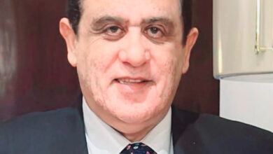 وزير الصناعة والقرية المنتجة