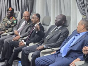 وزير الدفاع الفريق حسن كبرون يتوجه إلى جوبا على رأس وفد سوداني لتعزيز التعاون والتنسيق الأمني والسياسي بين السودان وجنوب السودان.