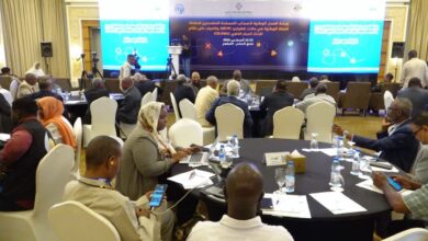 مدير جهاز تنظيم الاتصالات يؤكد استمرار خدمات الاتصالات خلال الحرب، ويكشف عن خطط لتعزيز الإنذار المبكر وإدارة الطوارئ وتطوير الشبكات في السودان.