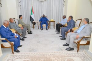 مالك عقار يتعهد بالتنسيق مع الشركاء لتطوير سودانير وتذليل العقبات أمام الناقل الوطني، وتحويل تطوير الخطوط الجوية السودانية إلى مشروع قومي.