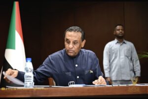 مجلس الوزراء السوداني يتوافق على برنامج «نور وماء لكل السودان» لتوفير الكهرباء والمياه للتجمعات الرئيسية خلال 12 شهراً، ويشكل لجنة لمواجهة ما يضر بالاقتصاد الوطني.