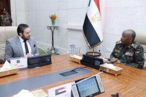 رئيس مجلس السيادة عبد الفتاح البرهان يلتقي وفد مجلس السلم والأمن الأفريقي بالخرطوم، والمجلس يؤكد احترام سيادة السودان ورفض الحكومات الموازية ودعم الحوار والسلام