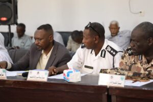 أعلنت هيئة الطرق والجسور بولاية الخرطوم جاهزيتها لمواجهة السيول والفيضانات، مع تجاوز نسب الأداء 90% واستمرار صيانة المصارف والطرق وتأمين التروس الواقية.