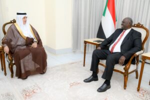 نائب رئيس مجلس السيادة مالك عقار يشيد بدعم السعودية للسودان، فيما أكد سفيرها زيد بن مخلد حرص المملكة على أمن السودان واستقراره ووحدة أراضيه وتعزيز العلاقات بين البلدين.