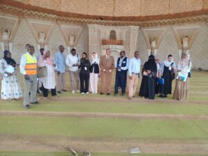 وزير الثقافة بالخرطوم يدعو اليونسكو لدعم ترميم التراث السوداني واسترداد الآثار المنهوبة، بالتزامن مع زيارة بعثة طوارئ الآثار لتقييم أضرار التراث في الخرطوم.