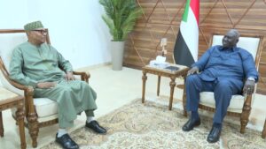 نائب رئيس مجلس السيادة مالك عقار يؤكد أن إيقاف الحرب يجب أن يكون أولوية الآلية الخماسية قبل الحديث عن أي عملية سياسية، داعياً لدعم الحل السياسي السوداني.