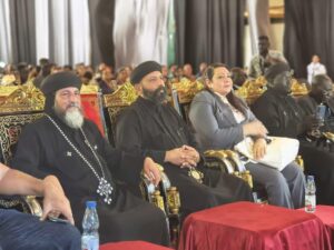 شارك عبدالفتاح البرهان ومالك عقار في فعالية نظمها مجلس الكنائس السوداني بمعرض الخرطوم الدولي للصلاة من أجل السلام والأمن والاستقرار ووحدة السودان.
خفّف التكرار في فقرات الخبر