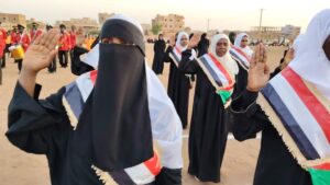 شهدت الدروشاب جنوب بحري تخريج 50 مستنفراً ومستنفرة من المحامين بعد تلقيهم تدريبات في البيادة والرماية وحمل السلاح