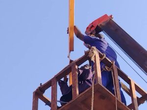 والي الخرطوم يتفقد أعمال صيانة الشدادات العلوية لجسر النيل الأبيض، المقرر تنفيذها خلال عطلتي الجمعة والسبت حتى 17 أكتوبر لتقليل تأثيرها على حركة السير.