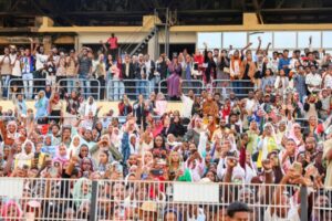 البرهان يؤكد خلال تدشين مبادرة «ما نسيناكم» بالخرطوم رفض السودان الضغوط والابتزاز، ويشدد على مواصلة مواجهة التمرد ودعم القطاع الصحي.