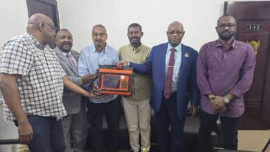 الهيئة العامة للأبحاث الجيولوجية تستعيد جهاز «Terrameter LS2» السويدي بقيمة 80 ألف دولار، بعد فقدانه خلال الحرب، بفضل مواطن سلّمه إلى وكيل الشركة المصنّعة.