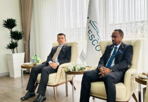 وزير الثقافة والإعلام السوداني خالد الإعيسر يبحث مع الأمين العام للإيسيسكو سالم المالك دعم إعادة الإعمار، وتدريب الإعلاميين، وتأهيل أكاديمية السودان لعلوم الاتصال.