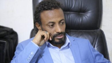 مقال رأي يسلط الضوء على استهداف محطات الكهرباء ومنشآت الوقود في السودان، والهجمات المنسوبة إلى مليشيا الدعم السريع، ومطالب السودانيين بتحرك دولي جاد لحماية البنية التحتية ومحاسبة المسؤولين.
