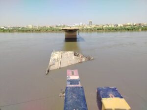 والي الخرطوم أحمد عثمان حمزة يشهد بدء صيانة جسر الحلفايا بواسطة شركة صينية، بجدول زمني يمتد لتسعة أشهر، ويتفقد الإجراءات الخاصة بتأهيل جسر شمبات.