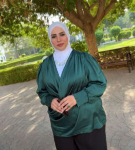 انتصار الماهود////  تكتب 

مراهق .. متصابي .. روحه خضرة يطري شيباته
