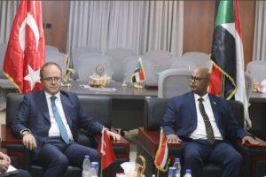 هيئة الموانئ البحرية السودانية تبحث مع السفير التركي فاتح توركار أوبا فرص الاستثمار في البنية التحتية والاقتصاد الأزرق ومشروع ميناء الغاز، وتعزيز التعاون الاقتصادي بين البلدين.