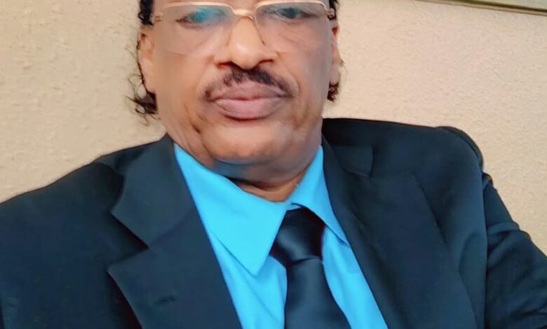 مقال رأي لعباس العشاري يناقش أسباب تأخر عودة السودانيين إلى الوطن، ومسؤولية الدولة والمغتربين والمنظمات والقطاع الخاص في تهيئة الظروف للعودة وإعادة إعمار السودان.